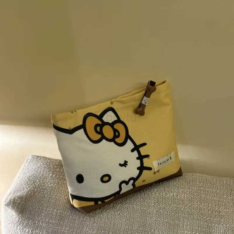 Sanrio 2025 Cute Hello Kitty Girl Cosmetic Bag Kawaii High-capacity Portable Travel Zipper Storage Earphone Bag Coin Purse H251211