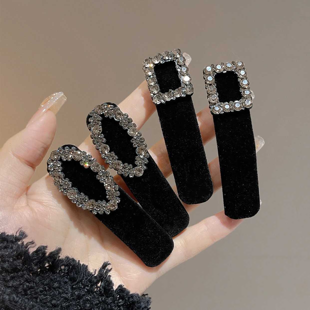 Hot Korea Diamond Hairpins Retro Black Wen Sn Hair Clip Elegant Side Clip Girls Luxury Crystal Barrettes Hair Accories Y251210