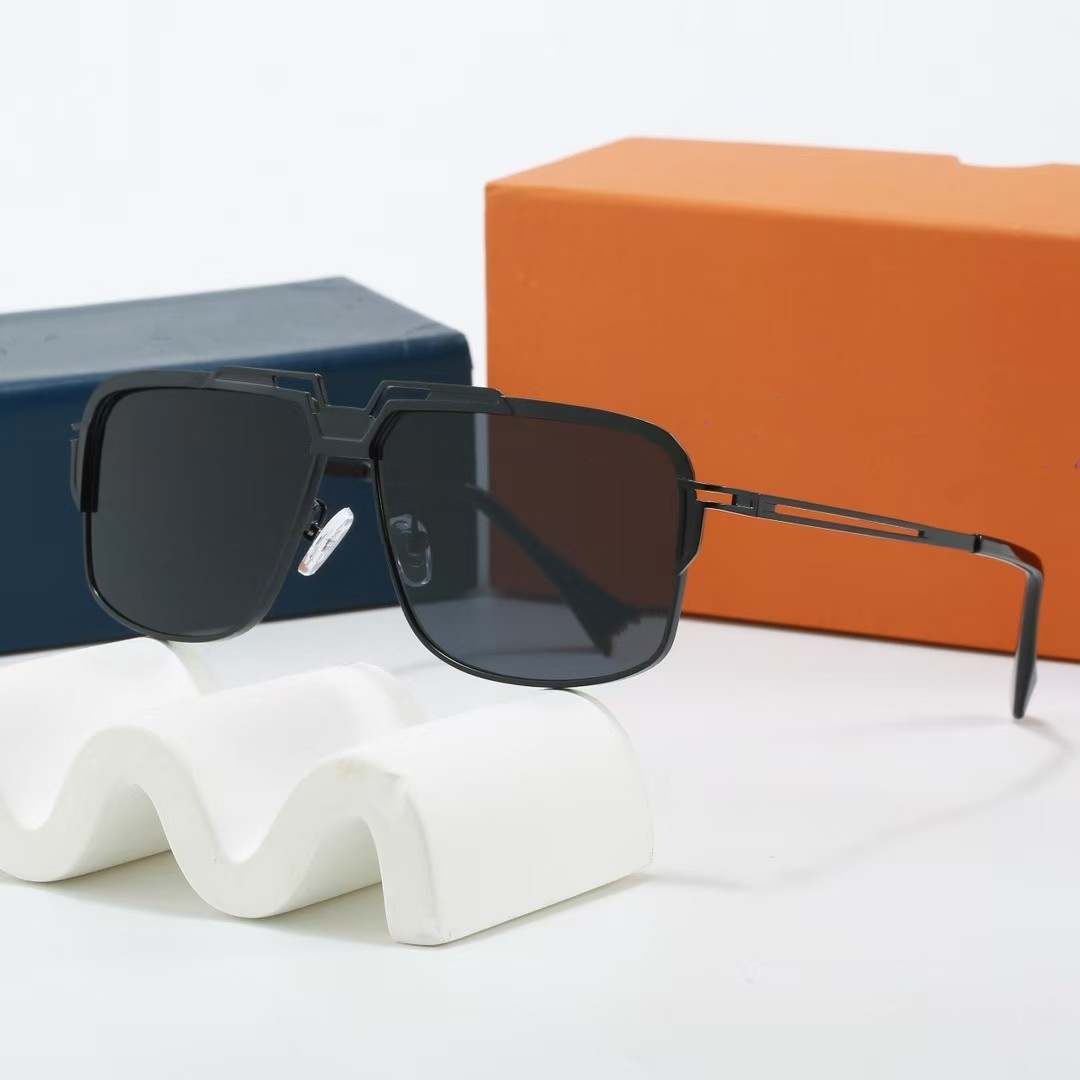 2026Fashion Luxury polarized Sunglasses lens designer womens Mens Goggle Eyewear For Women eyeglasses frame Vintage Metal Sun Glasses With Box102