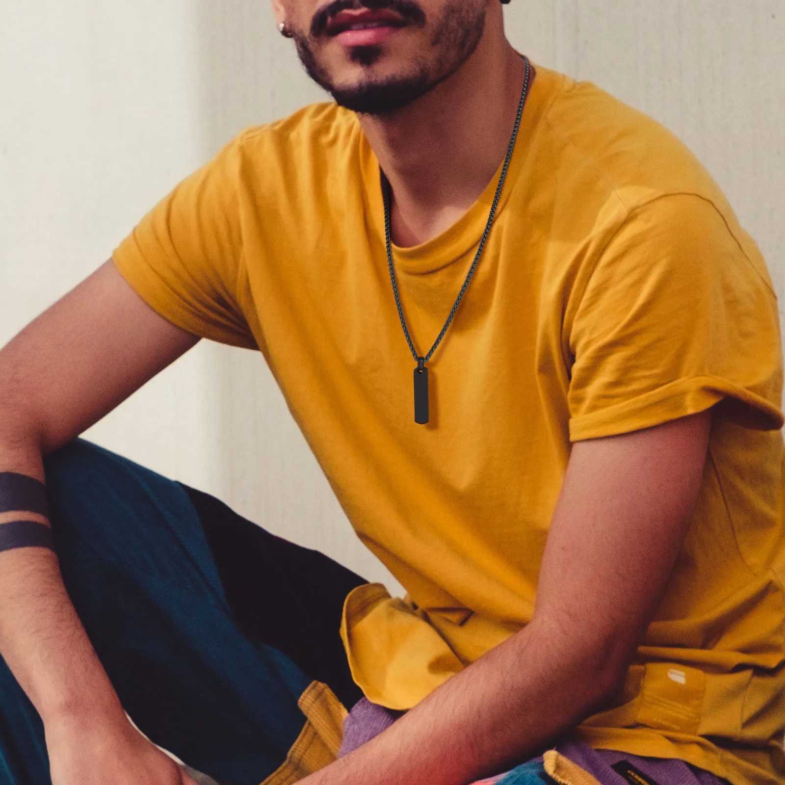 Vnox Initial Bar Necklace for Men Thick Geometric Vertical Bar Pendant with A-Z Letters Casual Simple Collar Gift for Him M251211