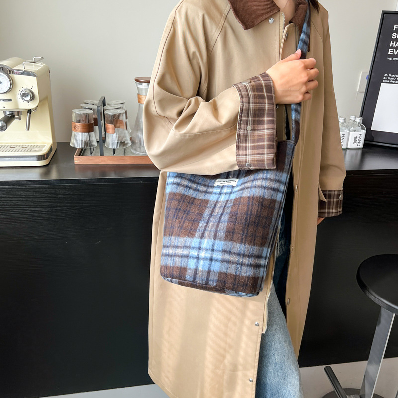 Autumn Winter Woolen Single Shoulder Vintage Plaid Women's Canvas Tote Large Capacity Vest Bag