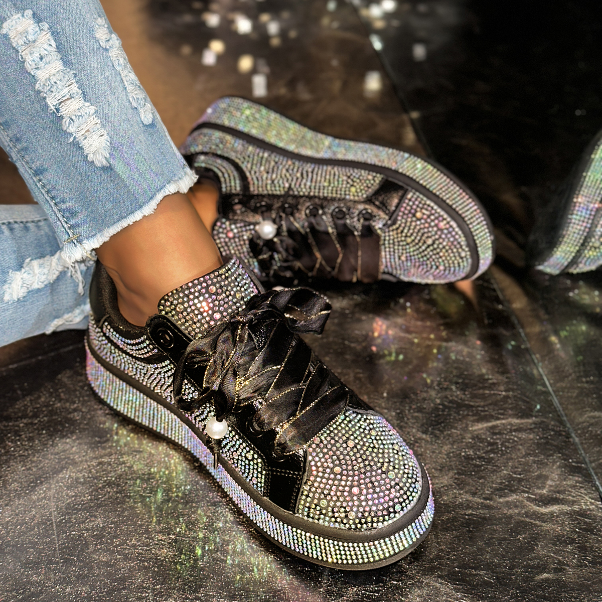 Brand Women's Sneakers Luxury Rhinestones Women Causal Shoes Designer Platform Sport Shoes Fashion Pearl White Shoes Comfort Women Shoes Plus Siz