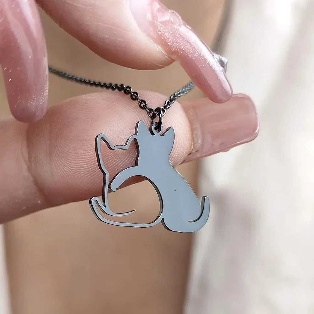 Double Cat Pattern Pendant Necklaces for Women Cute Couple Gold Choker Fine Animal Stainless Steel Jewelry Valentines Day Gifts M251211