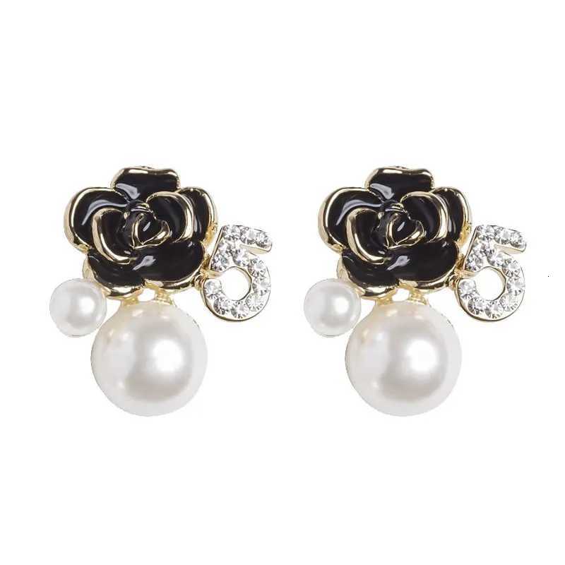 black rose pearl number 5 wer earrings enamel fashion lia studs Y251210