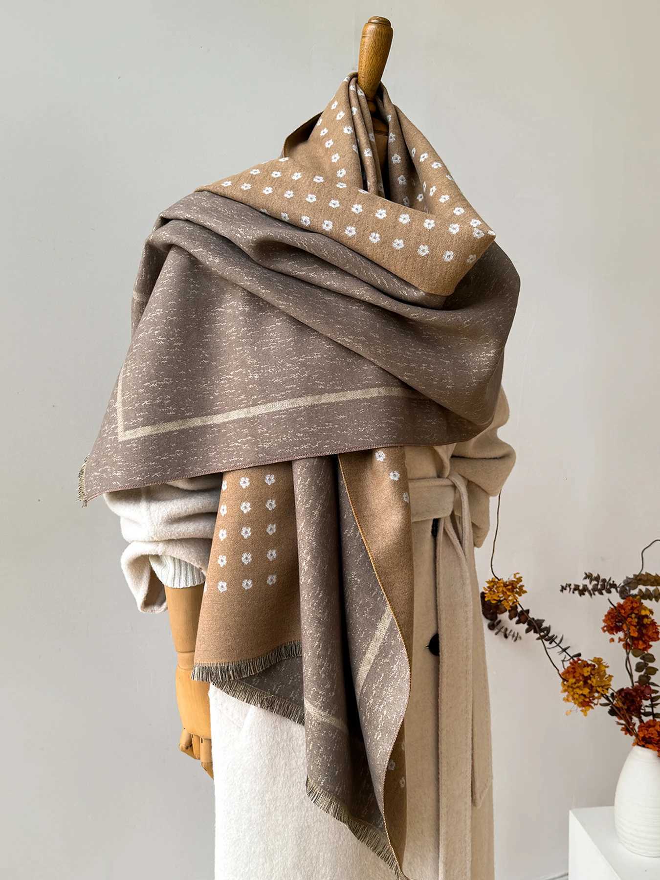 Womens Warm Faux Cashmere Shawl Autumn Winter Jacquard Scarf Wrap Functional Neck Protection Blanket Style Y251211