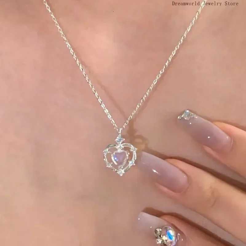 Gradient Necklace for Women Light Luxury Niche Design Silver Plated Heart-shaped Collarbone Chain New Trendy Cool Necklace M251211