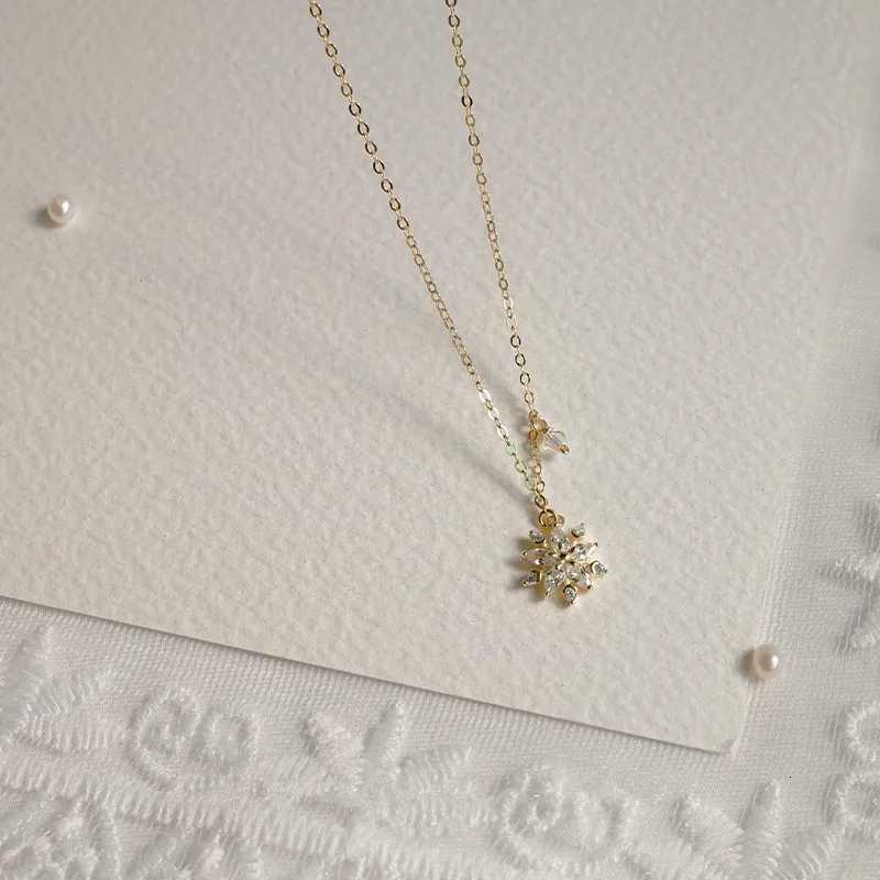 HI MAN 925 Sterling Silver Plated 14K Gold Zircon Snowflake First Snow Pendant Necklace Women Shining Anniversary Gift Jewelry M251211