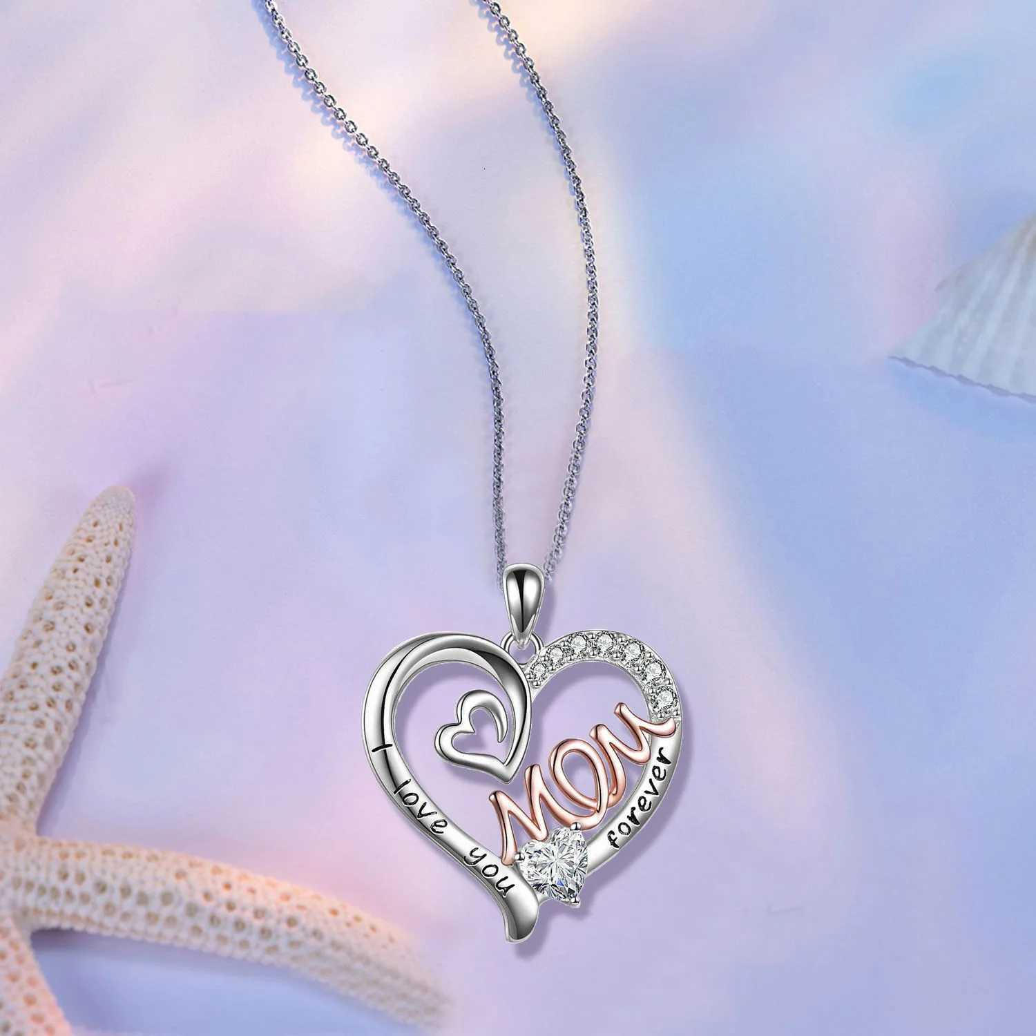 1pc You Forever Mom Zircon Necklace for Women Exquisite Heart Pendant Clavicle Chain DIY TrenDY Jewelry Mothers Day Gift M251211
