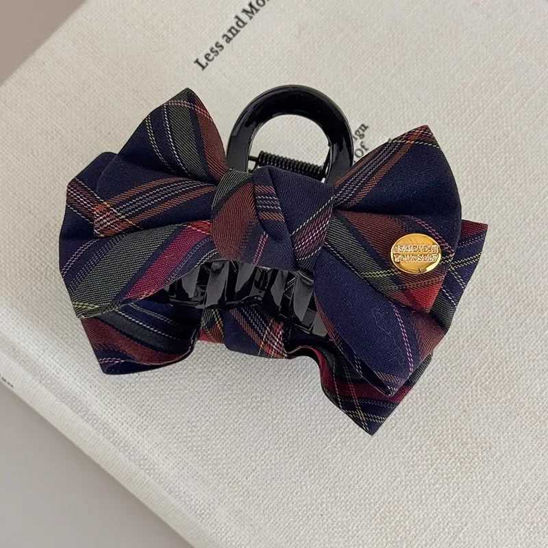 1pc/2pcs autumn and winter new British contrast plaid bow grip classic vintage fabric shark clip on the back of the Y251210