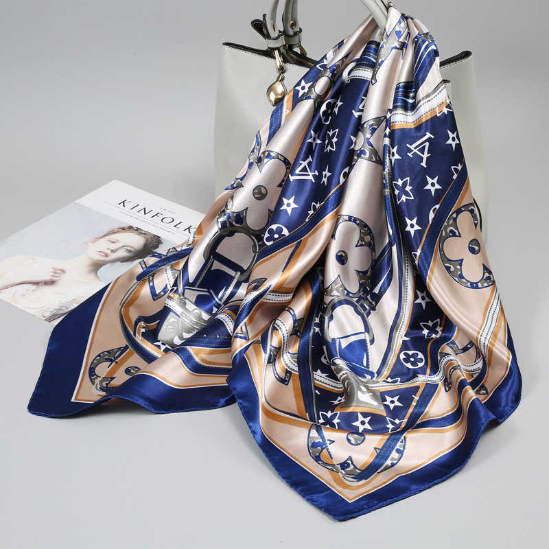 90 Large Square Silk Scarf Women's New Style Mother's Day Gift High-end Feeling Neck Scarf Tie for Mom Versatile Scarf M251211