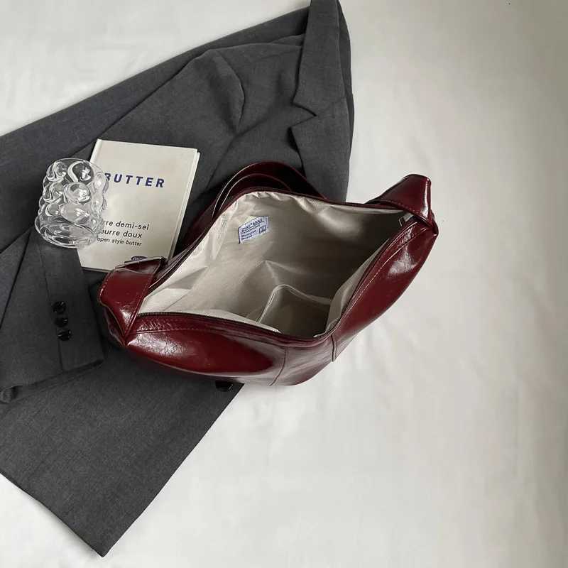 Leather PU Crescent Bag Wen Small Crossbody Bags Casual Shoder Dumpling Half Mo Bag Sahel Purse Cmute Bag Y251211