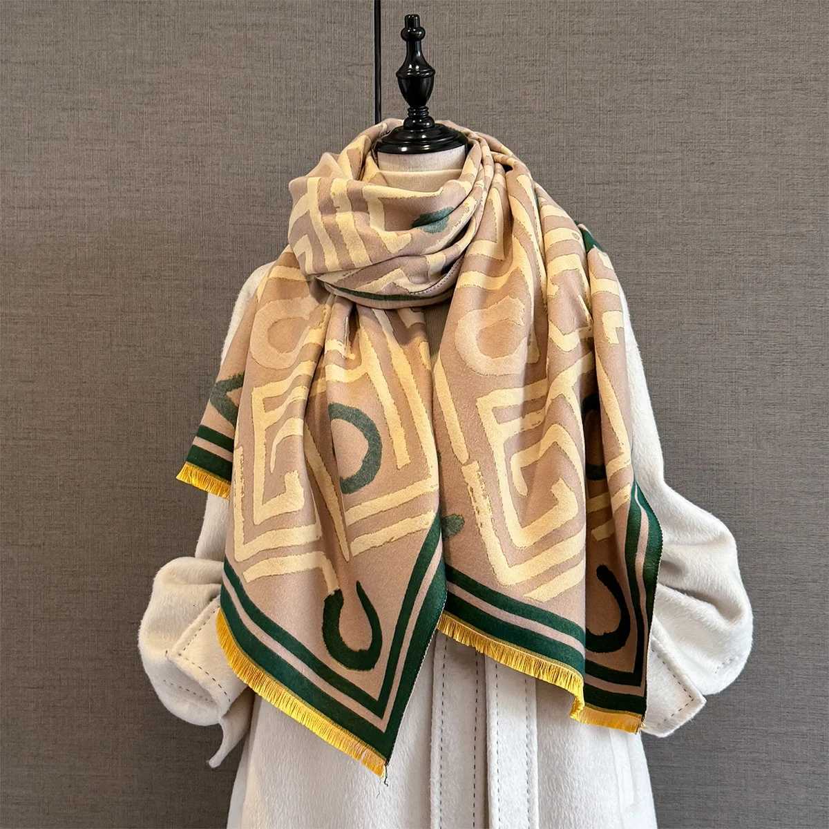 New Geometry Design Winter Pashmina Scarf Two-Sided Jacquard Scarves High Quality Women Thicken Wrap Shawl Ladies Brand Echarpe Y251211