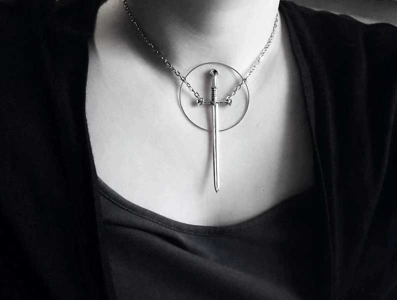 Goth Choker Ring Dagger Necklace Cosplay Grunge Gothic Punk Classical Dark Girl Gift Jewelry Alternative Minimalist Collar M251211