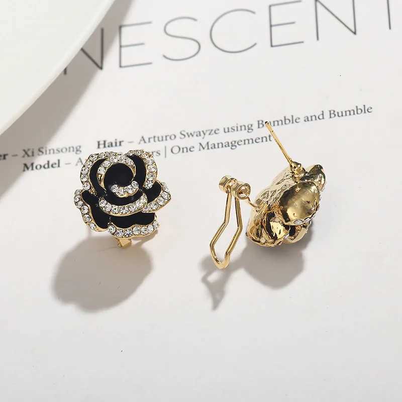 Sexy and Shiny Rhinestone Black lia wer Earrings Luxury Accories for 2025 Fashion Jewelry Wens and Girls Party Y251210