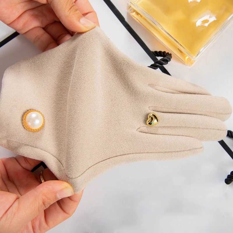Women Luxury Elegant Style Fashion Gloves Keep Warm Fingertips Clamshell Soft Plush Driving Riding Cute Lovely Sweety Windproof Y251211