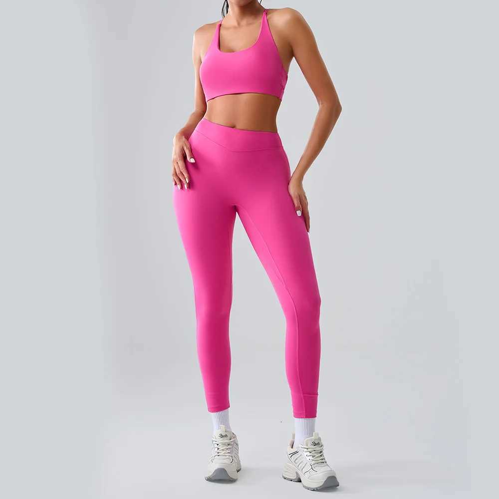 2PCS Sports Suits Women Workout Set Sportswear Gym Clothing Fitness Bra Crop Top With Chest Pad High Waist Leggings Yoga SetT251211