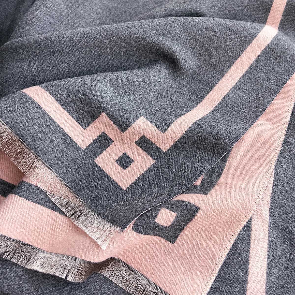 2025 Luxury Winter Cashmere Scarf Women New Design Warm Pashmina Blanket Poncho Scarves Female Print Shawl Thick Foulard Bufanda Y251211