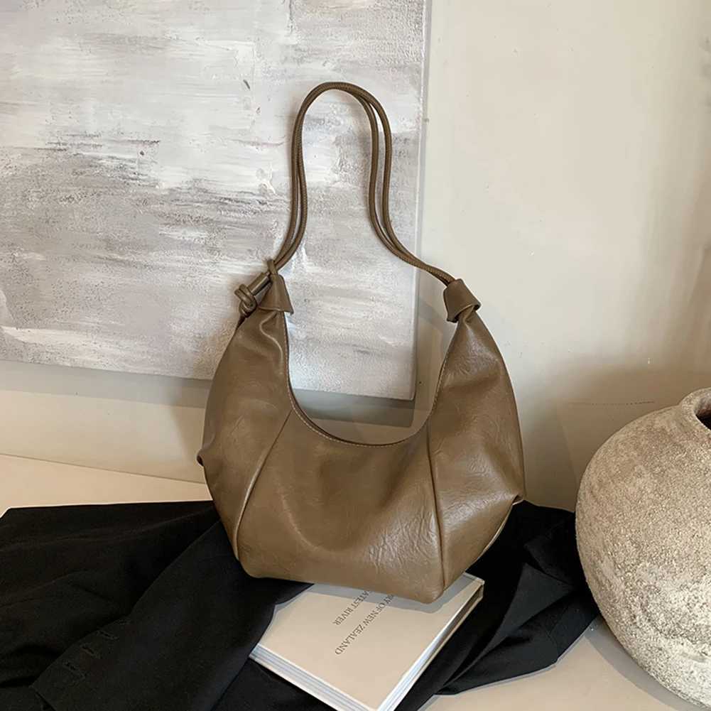 Shoder Bag for Wen Adjustable Strap Crescent Bag PU Leather Solid Color Dumpling Bag Zipper for Work Travel Y251211