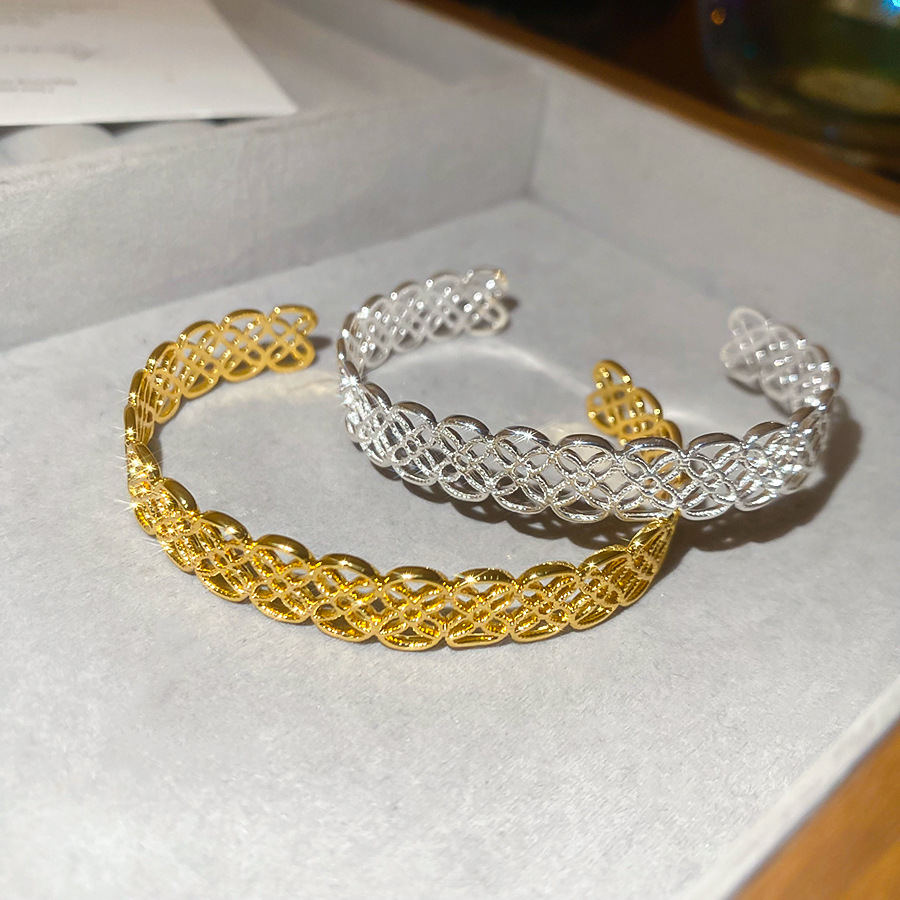 European and American Floral Hollow Open Fashion Simple Metal Temperament Bracelet Unique Niche Design Sense Jewelry for Women - view 8