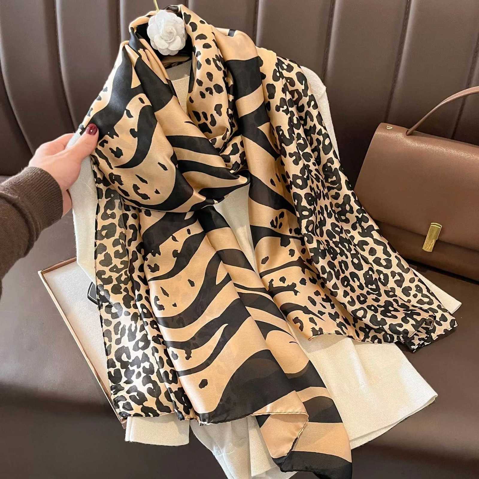 18090cm Luxury Brand Spring Summer Autumn Women Clothing New Fashion Color matching printed silk scarf lady popular turba Y251211