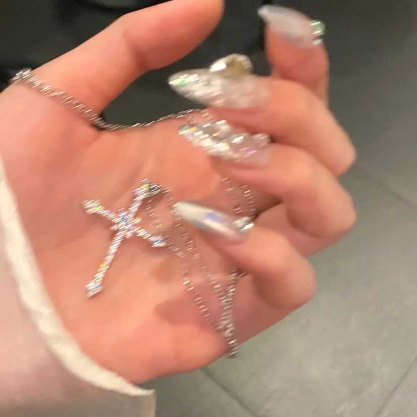 925 Sterling Silver Neck Chain Cross Zircon Necklaces Women Jewelry Exquisite Elegant Aesthetic Charms Accessories Argent 925 M251211