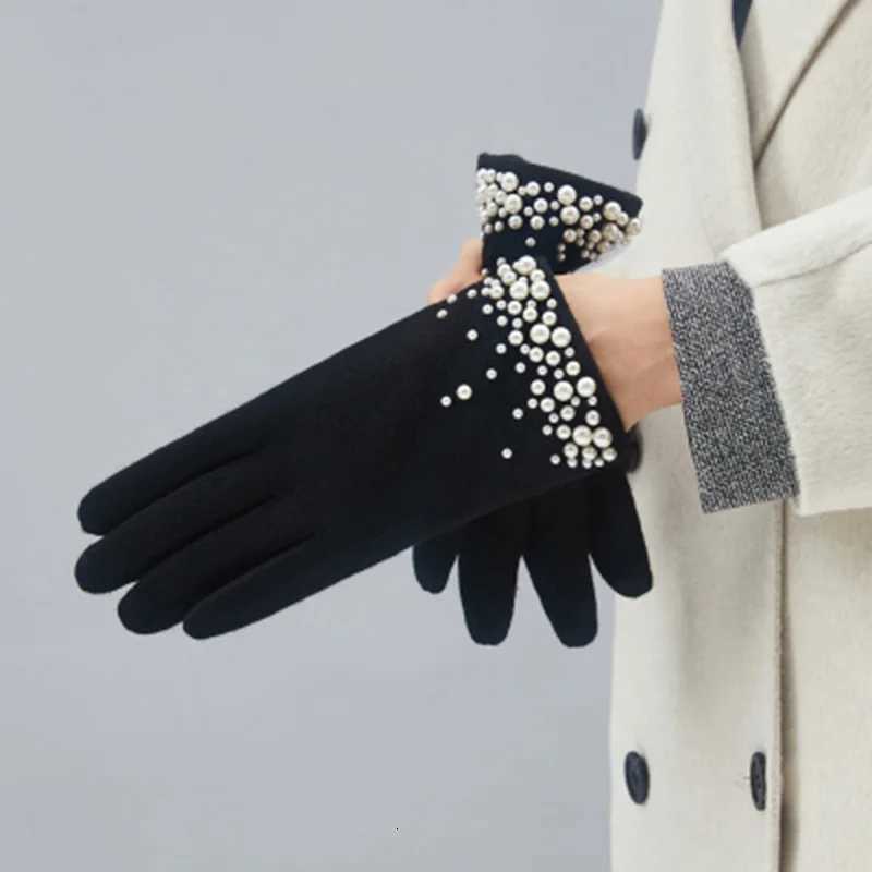 Female Luxury Wool Warm Full Finger Pearl Gloves Winter Touch Screen Mittens Women Rabbit Cashmere Thicken Driving Gloves H58 Y251211