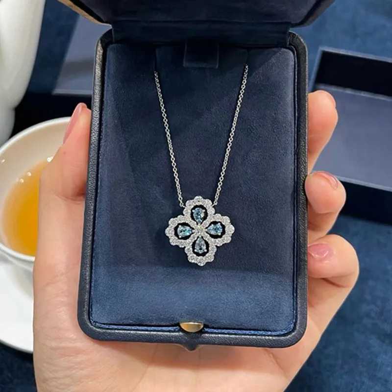 Exquisite Diamonds Loop Lucky 4 Leaves Flowers Pendant Necklaces for Woman Choker Silver 925 Gifts Chic Jewelry Chain H M251211
