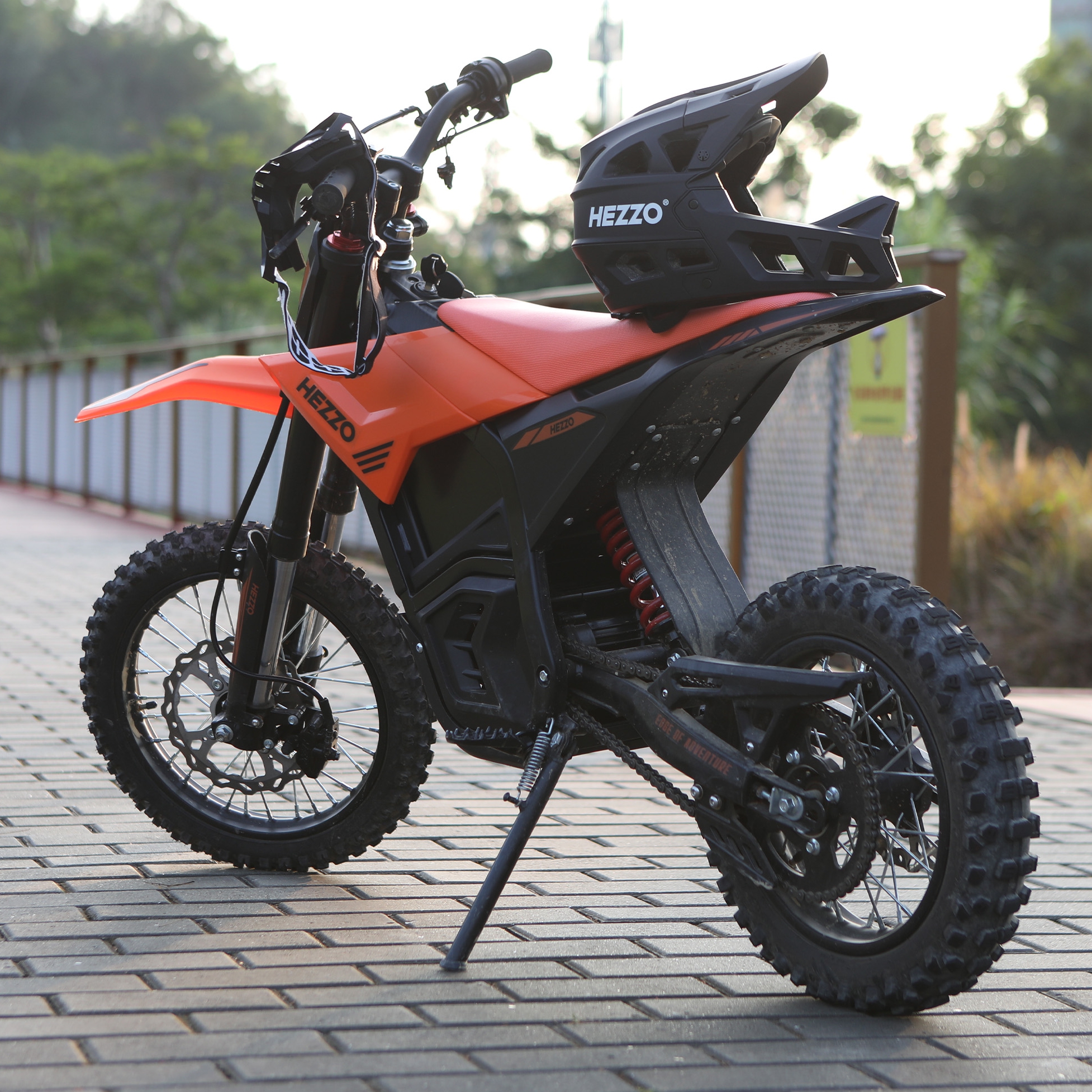 HEZZO D3 60V 3500KW Middrive Electric Dirt Bike 27Ah Powerful Enduro Ebike 160Nm Electric Motorcycle For Teenagers
