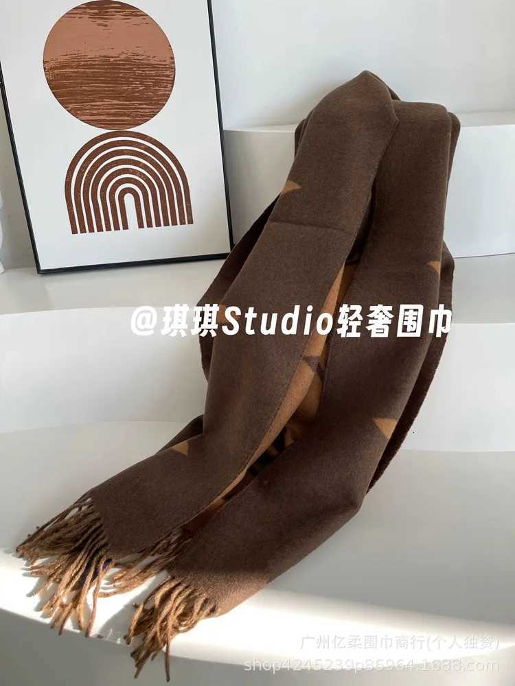 Luxury Design Fashion Men Women Scarf Long Warm 100 Wool High Quality Winter Scarf Cashmere Scarves ladies Shawl Wrap Pashmina Y251211