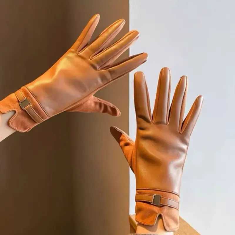 2025 New Gloves for Women in Winter Warm and Plush Thickened Cold Proof Driving Touch Screen Gloves for Outdoor Cycling Y251211