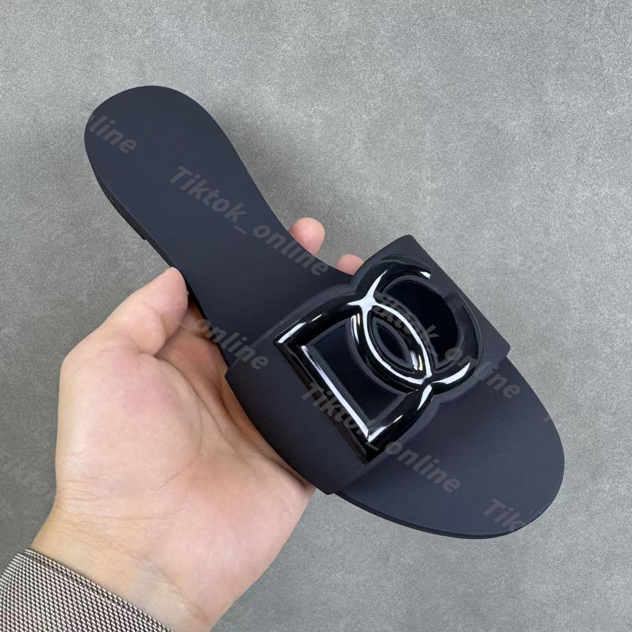 Designer Sandals Women D-Logo Interlocking Slides Rubber Slippers Ladies Flat Beach Jelly Script Summer Fall Mules Outdoor Waterproof Luxury size 36-42