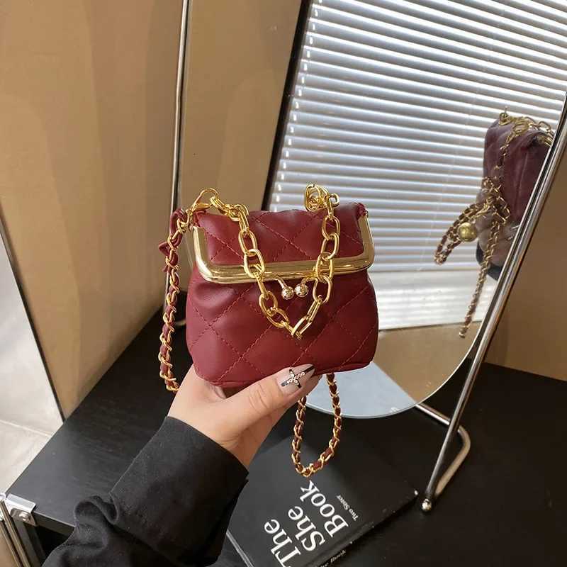 Wens Mini Crossbody Bag Diamd Grid Fragrant Wind Small Square Shoder Bag with Chain Clip Stylish Trendy Cpact Purse Y251211