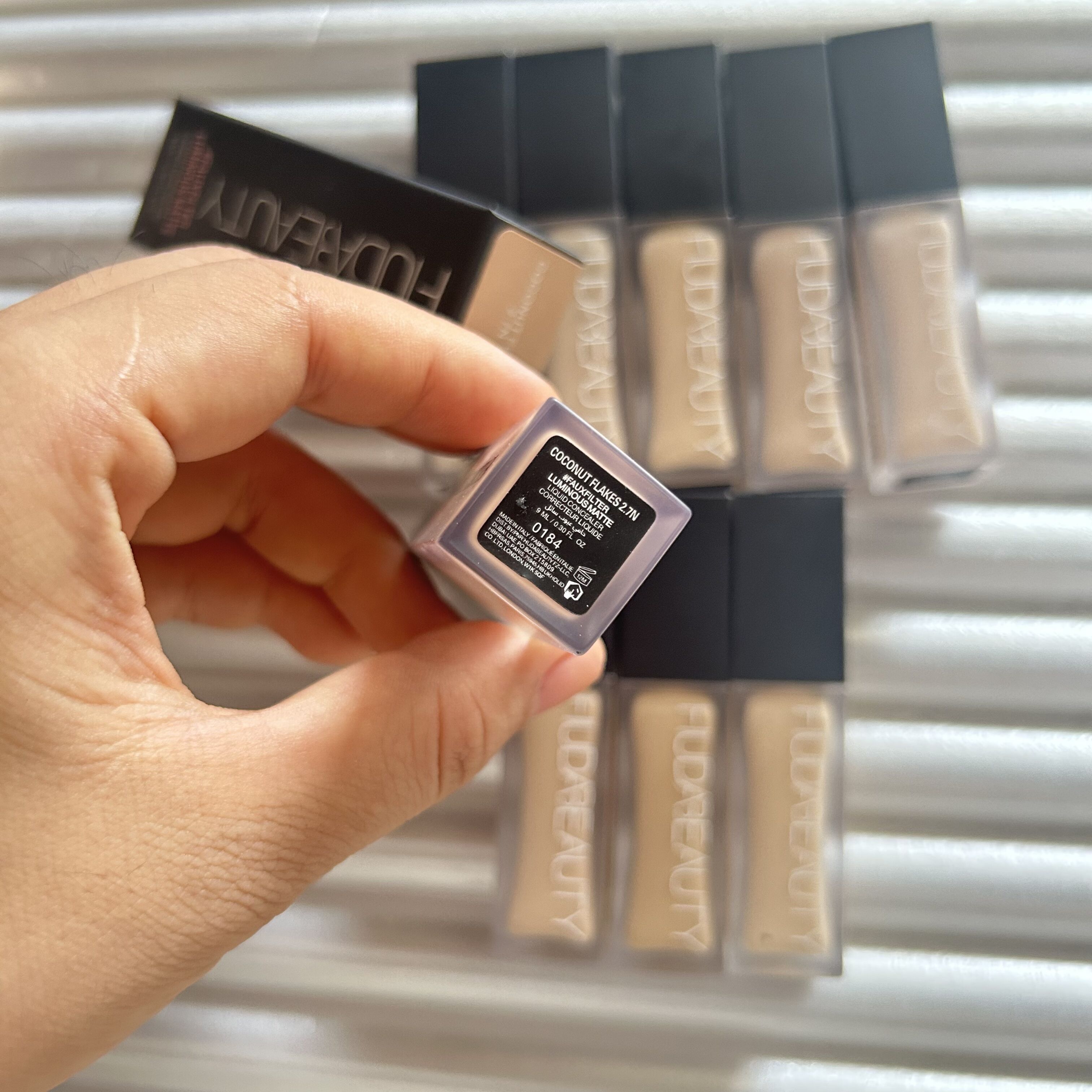 HUDA Beauty FAUXFILTER LUMINOUS MATTE 9ml Brightening Cover Long Lasting Without Wrinkles Brightening Tear Troughs Dark Circles Cosmetics