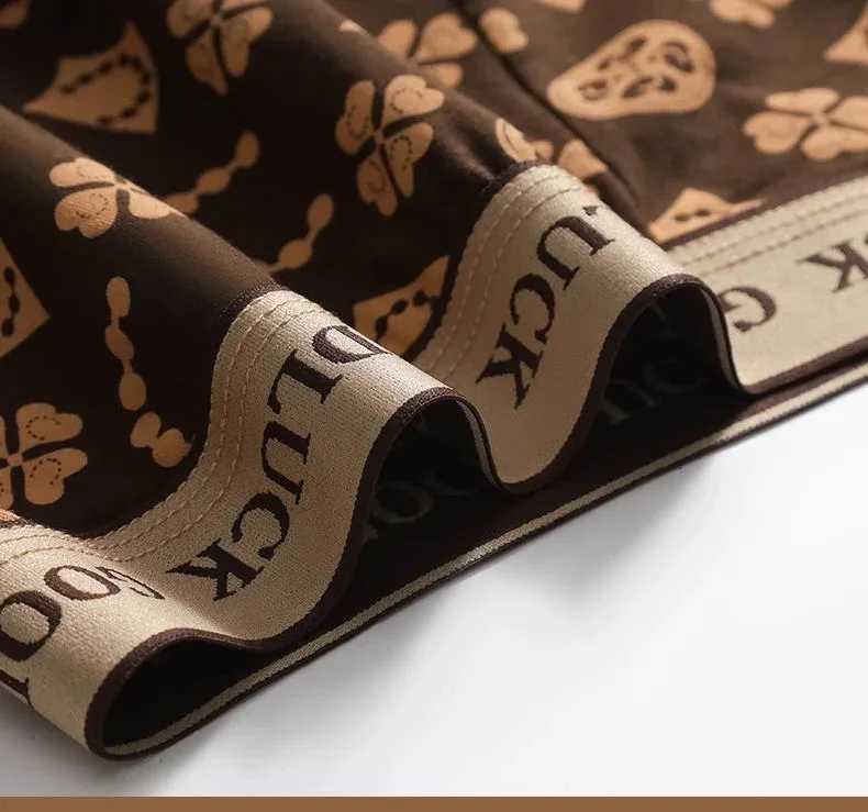 4pcs/set Mens Underwear Sexy Boxer Antibacterial Breathable Print Men Boxer Shorts New Style Boys Thin Flat Corner PantiesT251211