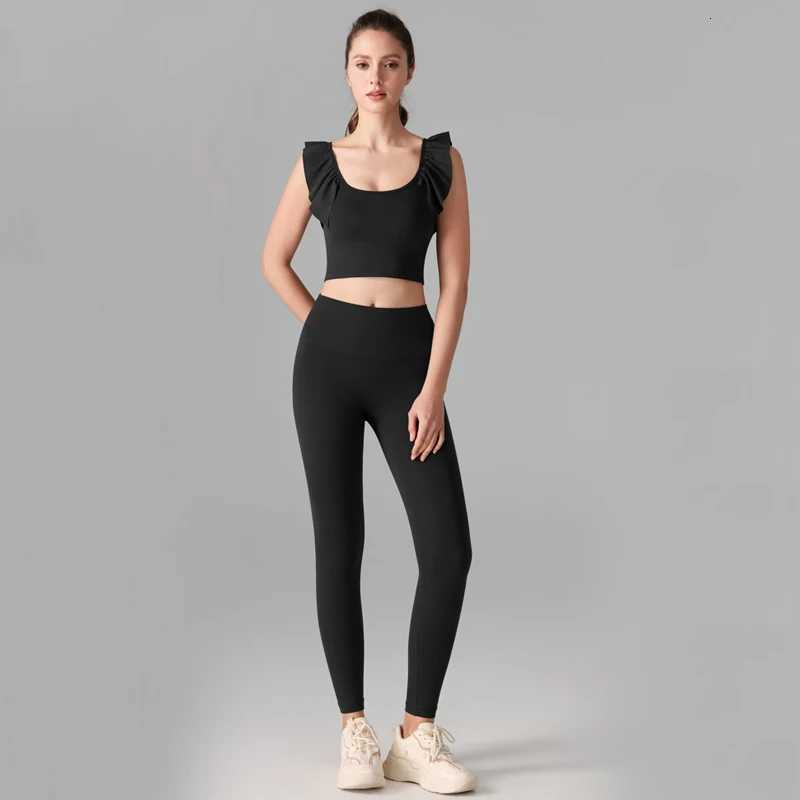 Two Pieces Fitness Yoga Set Women Solid Color Gym Suit Slim Fit Breathable Outdoor Running Sportswear Female Workout ClothesT251211