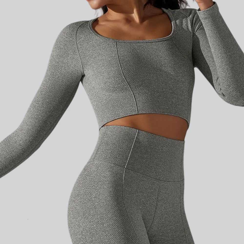 Womens Long Sleeve Yoga Shirts Sport Top Fitness Seamless Clothes Wear Women Breathable Elastic Gym Running Workout T-ShirtT251211