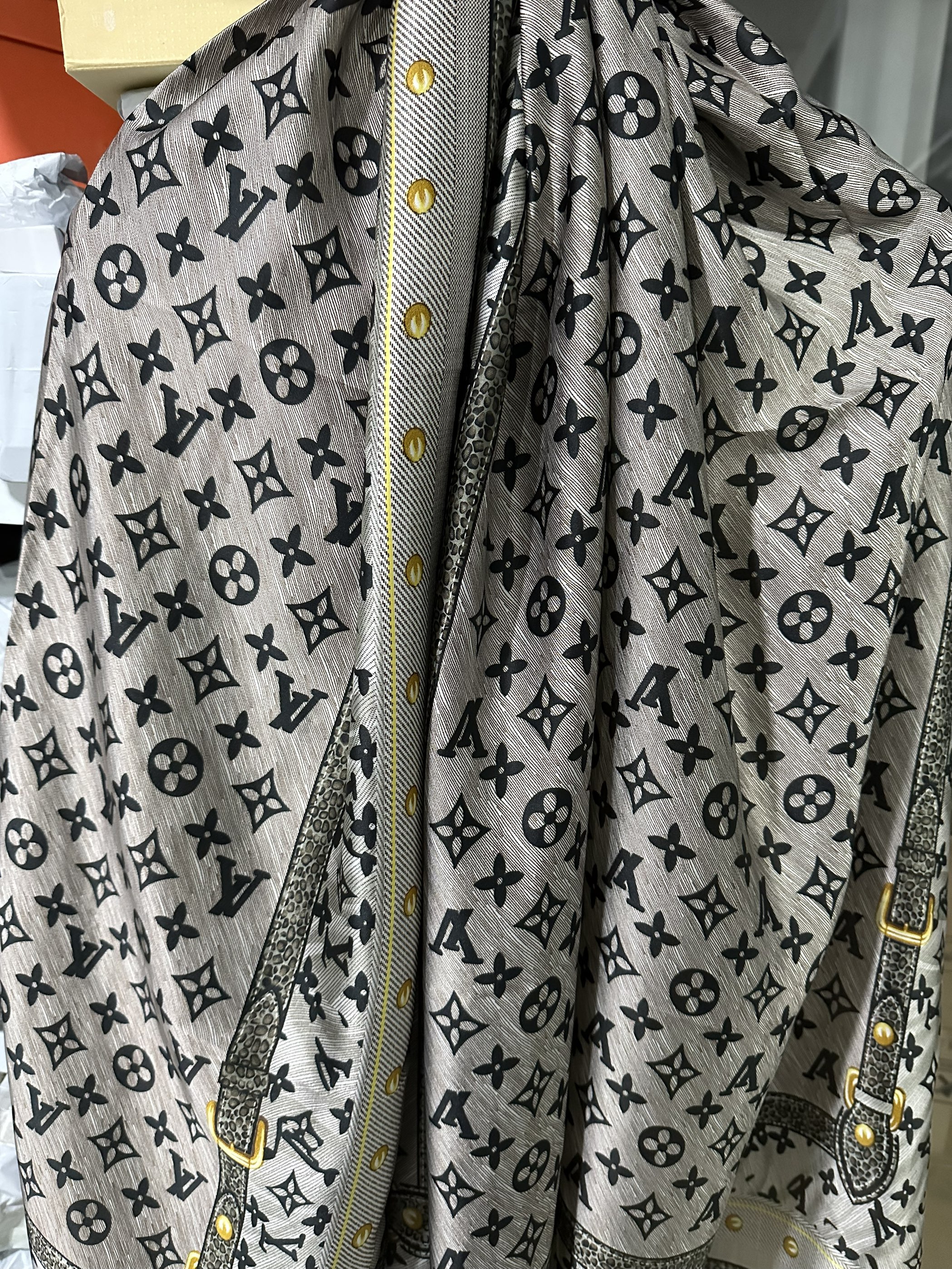 180X86CM New Popular Print Bandannas Silk Scarves Four Seasons Satin Beach Sun protection Towel Fashion Flower Long ShawlsL251020