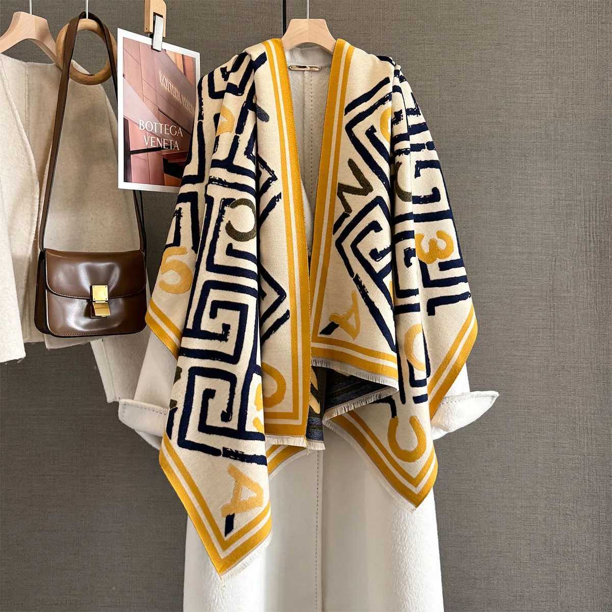 New Geometry Design Winter Pashmina Scarf Two-Sided Jacquard Scarves High Quality Women Thicken Wrap Shawl Ladies Brand Echarpe Y251211