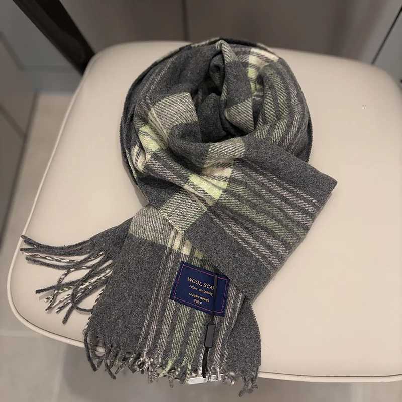 New Fashion Design Pure Wool Plaid Women Men Scarf British Classic Warm Couple Scarves High Quality Multicolored Tassel Muffler Y251211