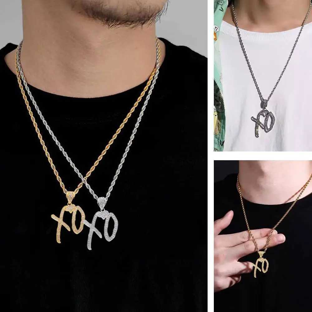 Fashion XO Necklace Cubic Zirconia Letter Pendant Sweater Chain Light Luxury Hip Hop Party Jewelry Accessories For Men Women M251211