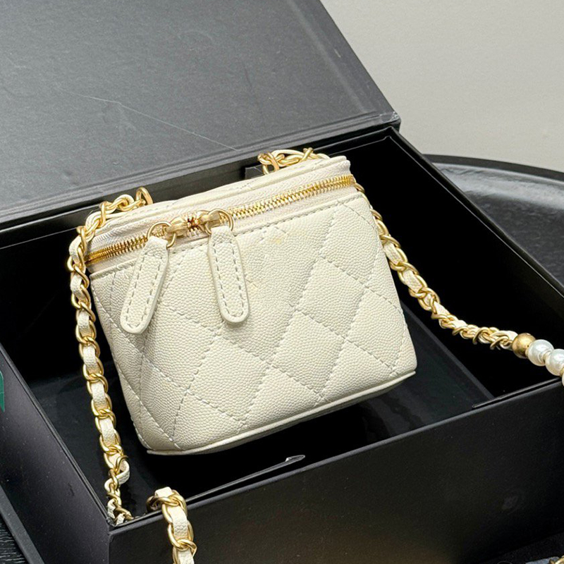 luxury makeup vanity bag designer mini Small size box with chain lipstick pouch shoulder crossbody bags Sheepskin caviar 11*8cm 23 colour