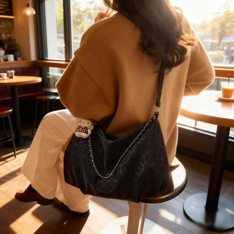 Leopard Print Cmuting Crossbody Bag French Lazy Style Large Capacity Shoder Bag for Wen Texture and Versatile Storage Bags Y251211