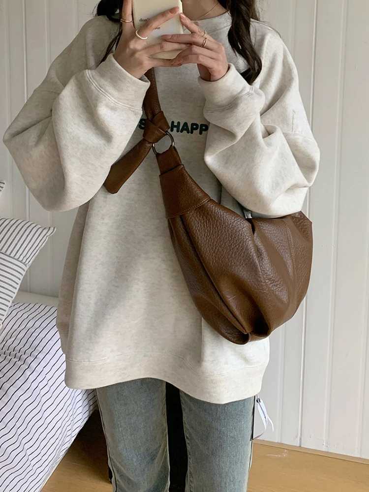 2025 new autumn and winter bag fiable casual crossbody bag shoder bag wens daily cmuting bag Y251211