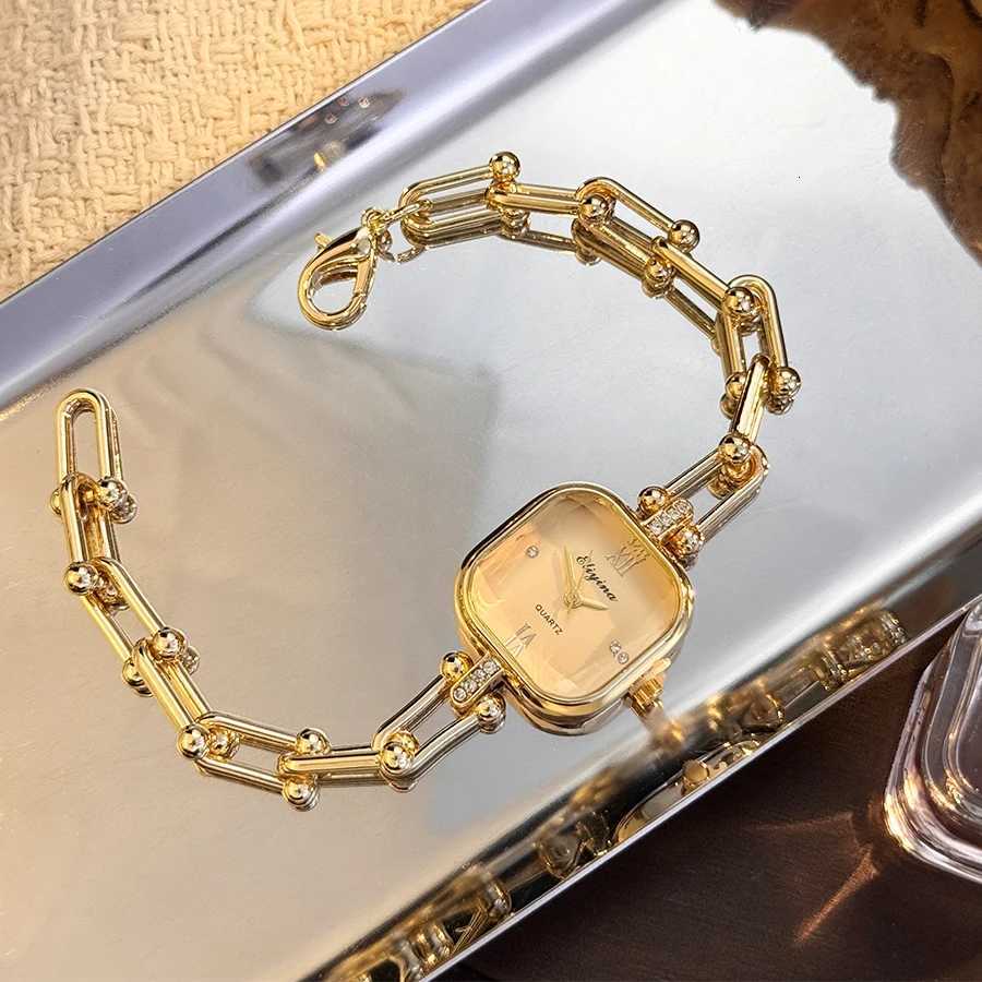 Luxury Minimalist Bracelet Watch Creative Square Multi-Faceted Glass Quartz Movement Chain Mid-century Small High-End Acces Y251212