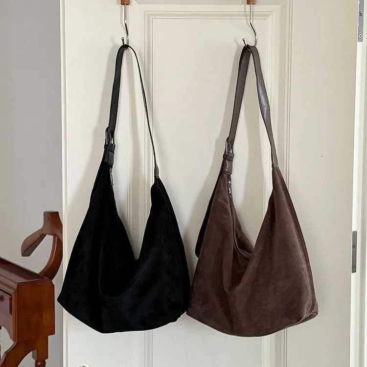 Scrub Leather fem Shoder bags winter new Ladies handbag Large capacity Brand design wen big totes bolsa brown Y251211