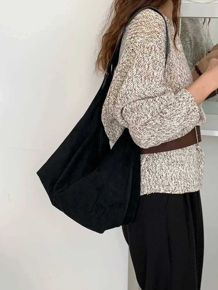 Scrub Leather fem Shoder bags winter new Ladies handbag Large capacity Brand design wen big totes bolsa brown Y251211