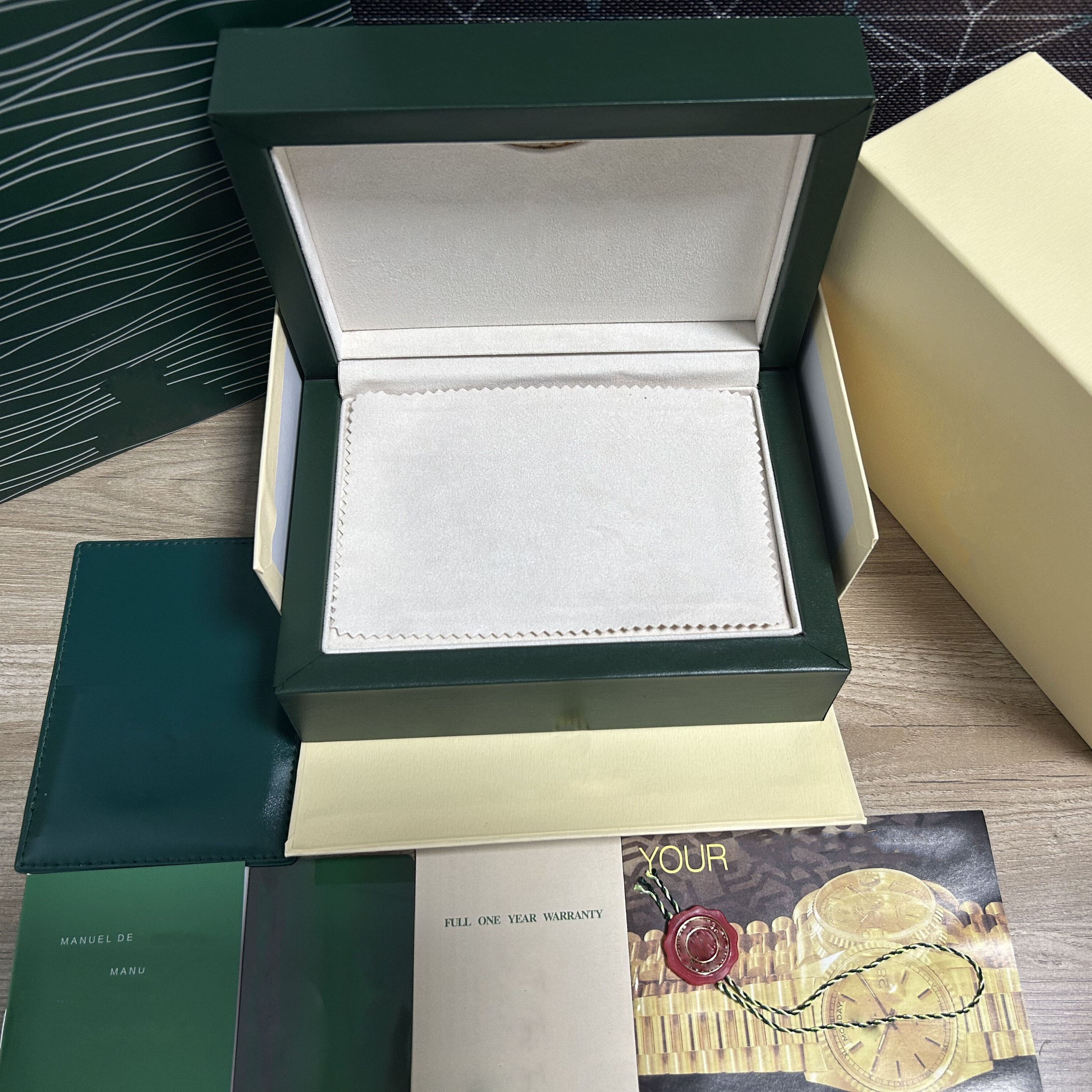 Watch Box Designer Mens High end Watches Green Flip Display Box Rolex Wristwatch Case with Booklet Certificate Complete Packaging