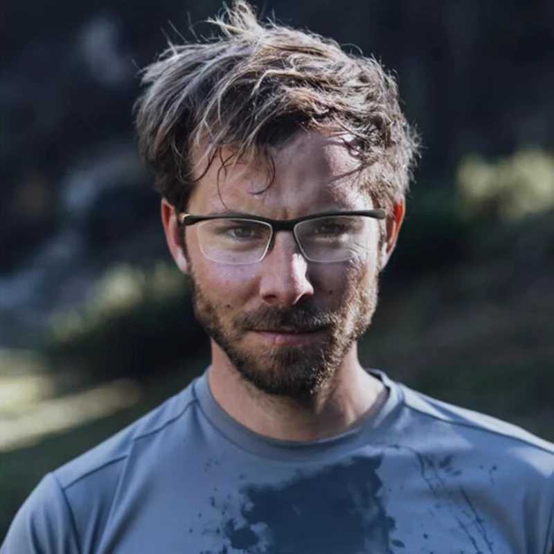 2025 High quality TR90 Optical Glasses Frame Men Women A2002 Eyeglass Frames Sports Eyewear Retro Prescription Myopia Eyeglasses G251212