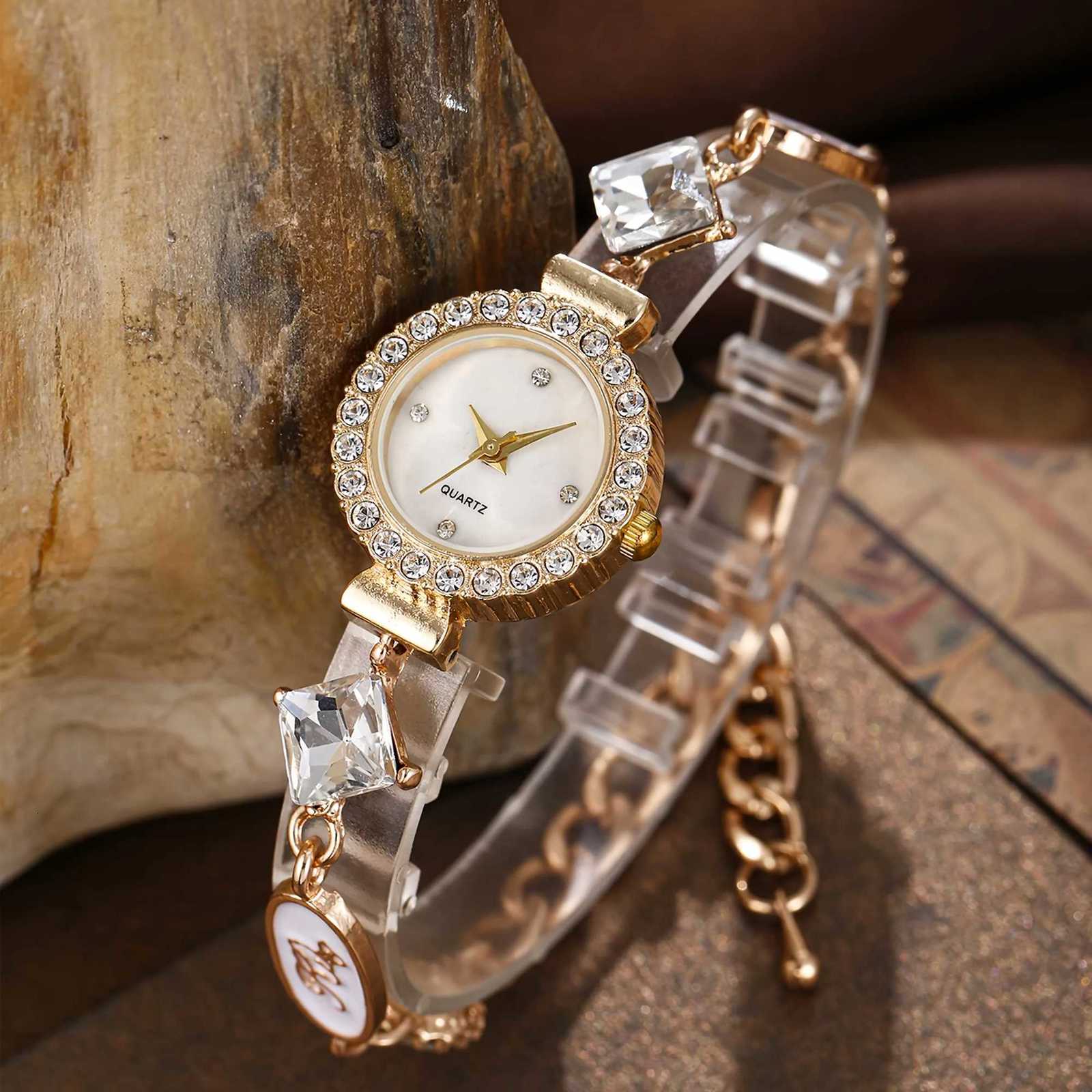 Elegant Bohemian Womens Watch Fashion Rhinestone Ladies Bracelet Band Quartz Watches Reloj Mujer Girls Clock GiftWithout Box Y251212
