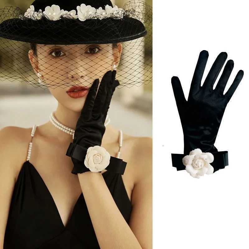 Original Celebrity Camellia Vintage Black Short Satin Hepburn Gloves Stage Banquet Bridal Accessories Modeling Photographic Y251211